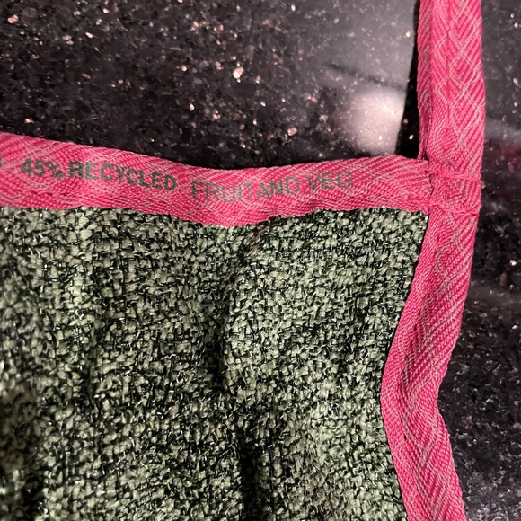 Fruit and Vegetable Mit - 45% Recycled Materials - NEW - Green/Pom Trim - Picture 7 of 9